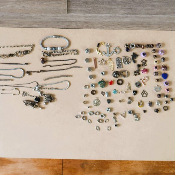 100 Pc Pandora Style Charms European Beads Crystals Enamel Bundle Vintage & More - Picture 3 of 15